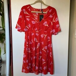 NWT Red/Pink Flowered Mini Zara